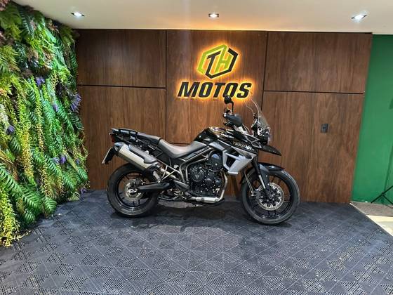 TRIUMPH TIGER 800 XRX TRIUMPH TIGER 800 XRX